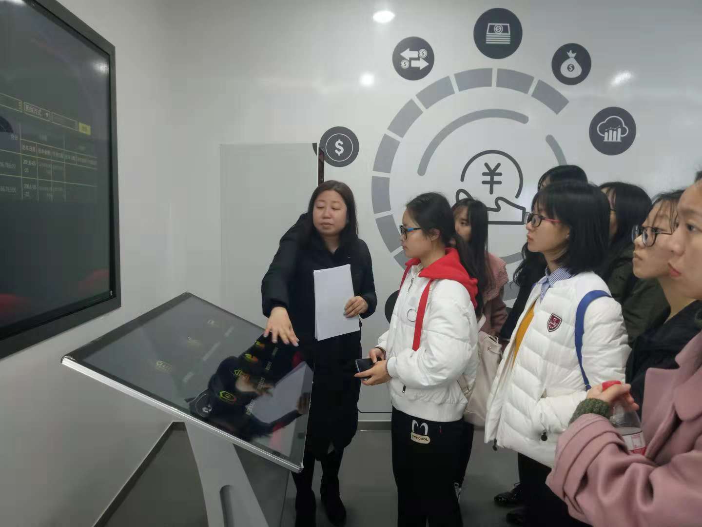 C:\Users\Administrator\AppData\Local\Temp\WeChat Files\945dbf0f2f9ef48c897d9af9d9dc356.jpg